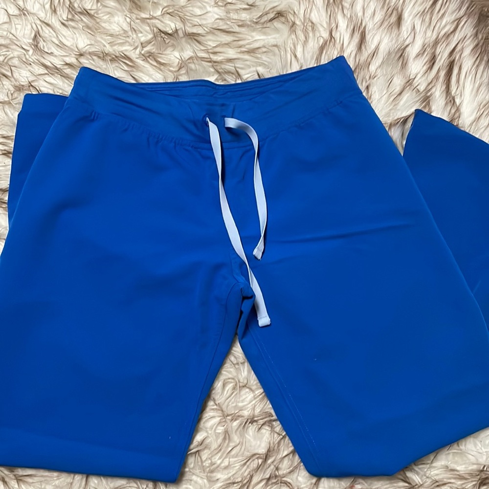 FIGS scrubs SET